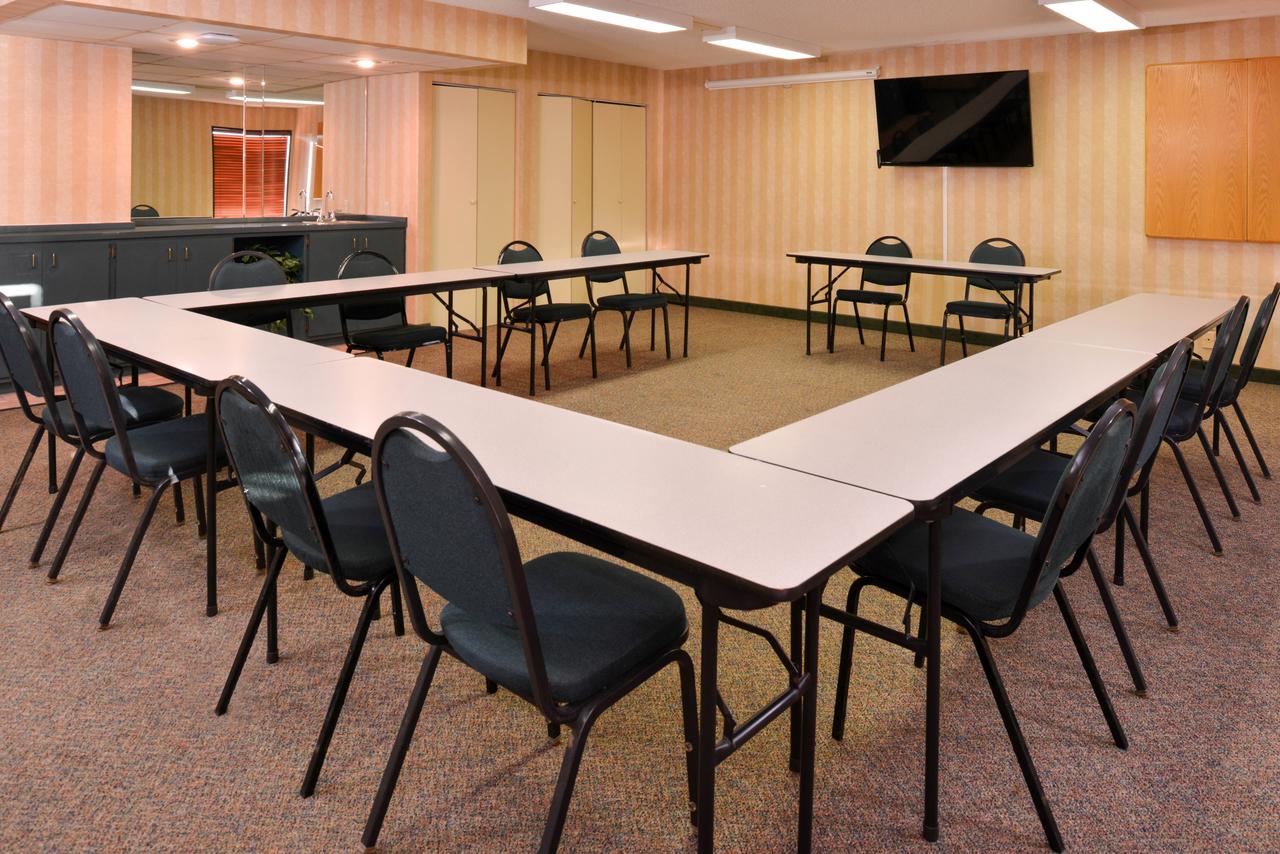 New Victorian Inn & Suites Omaha - thumb 16