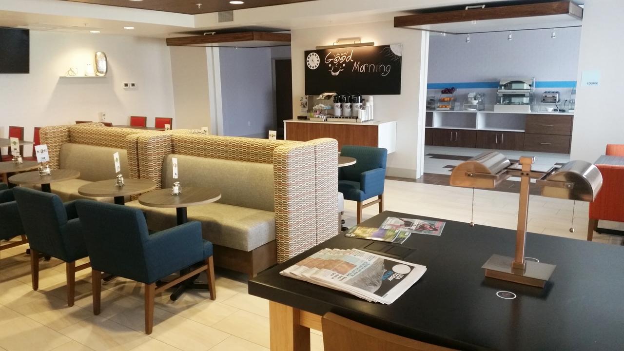 Holiday Inn Express & Suites Pahrump - thumb 14