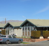 Travelodge by Wyndham Hawthorne - Accommodation Indiana