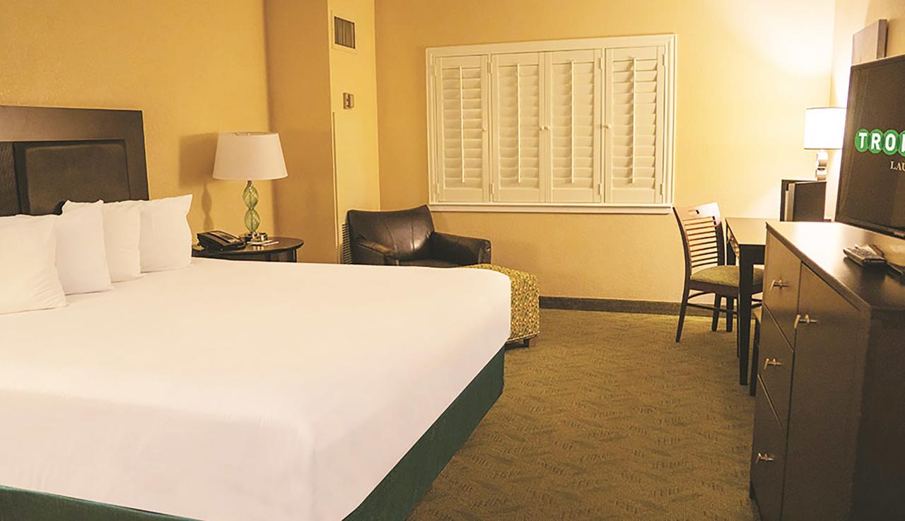 Tropicana Laughlin - thumb 3