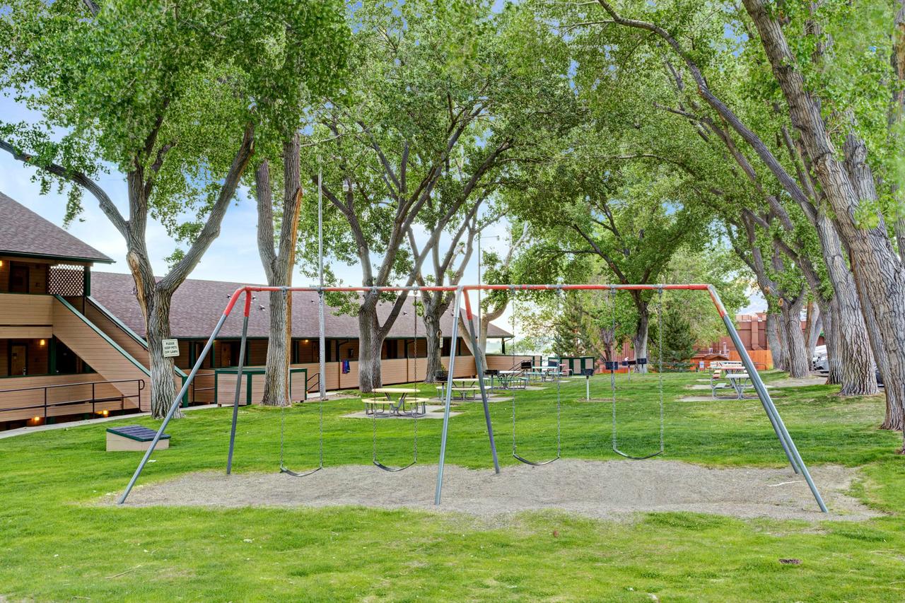 Topaz Lodge - thumb 1