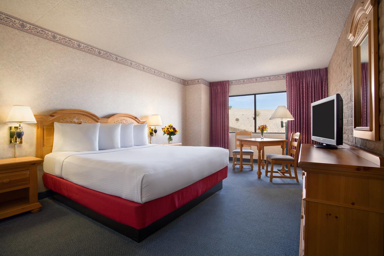 Harrah's Hotel & Casino Laughlin - thumb 37