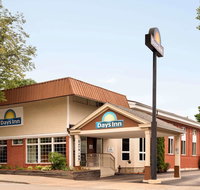 Days Inn by Wyndham Dover - Accommodation Indiana