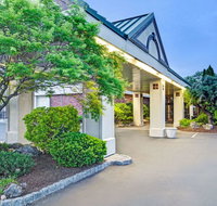 Ramada by Wyndham Wayne Fairfield Area - Accommodation Indiana