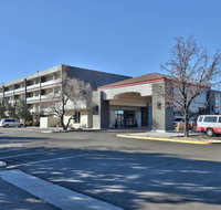 Ramada by Wyndham Albuquerque Midtown - Accommodation Indiana