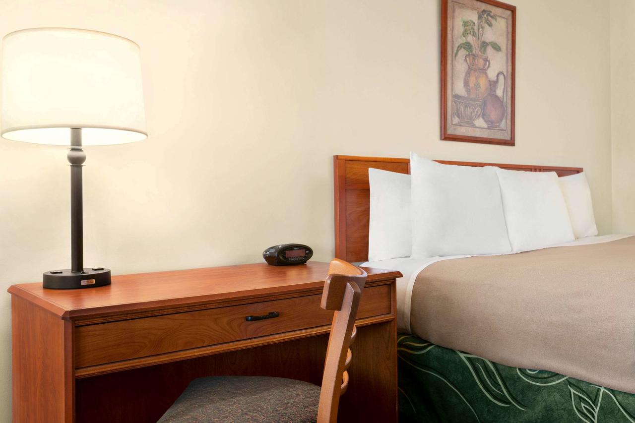 Baymont By Wyndham Buffalo - thumb 15