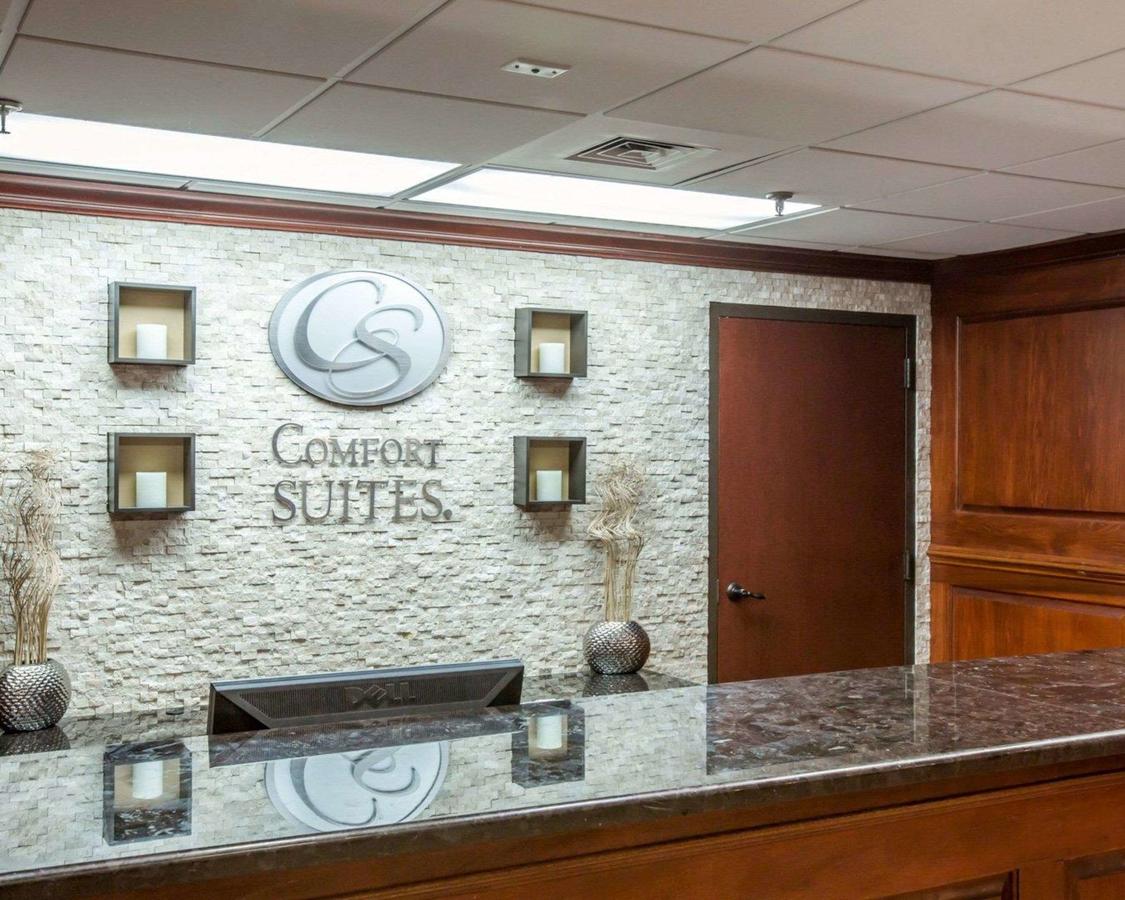 Comfort Suites Outlet Center - thumb 2