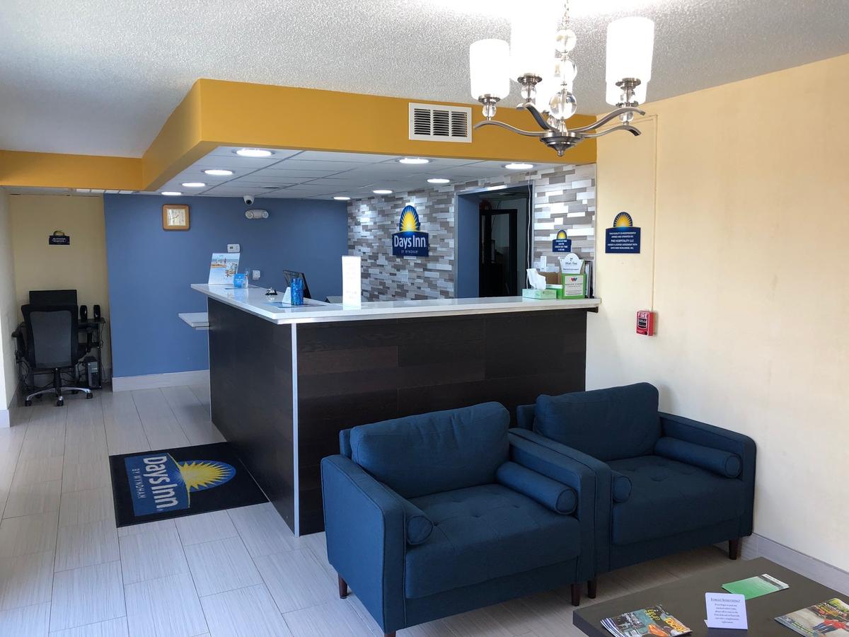 Days Inn By Wyndham King - thumb 7