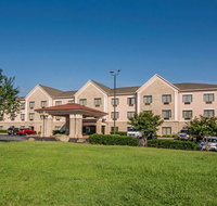 Quality Suites Graham - Accommodation Indiana