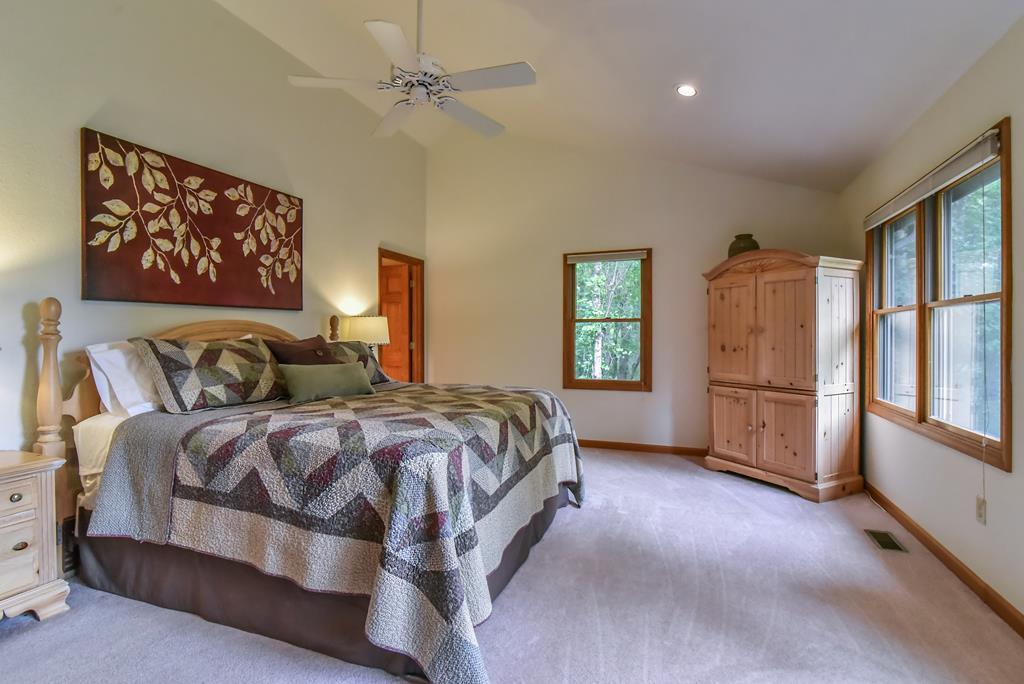 A Mountain Escapade Home - thumb 4