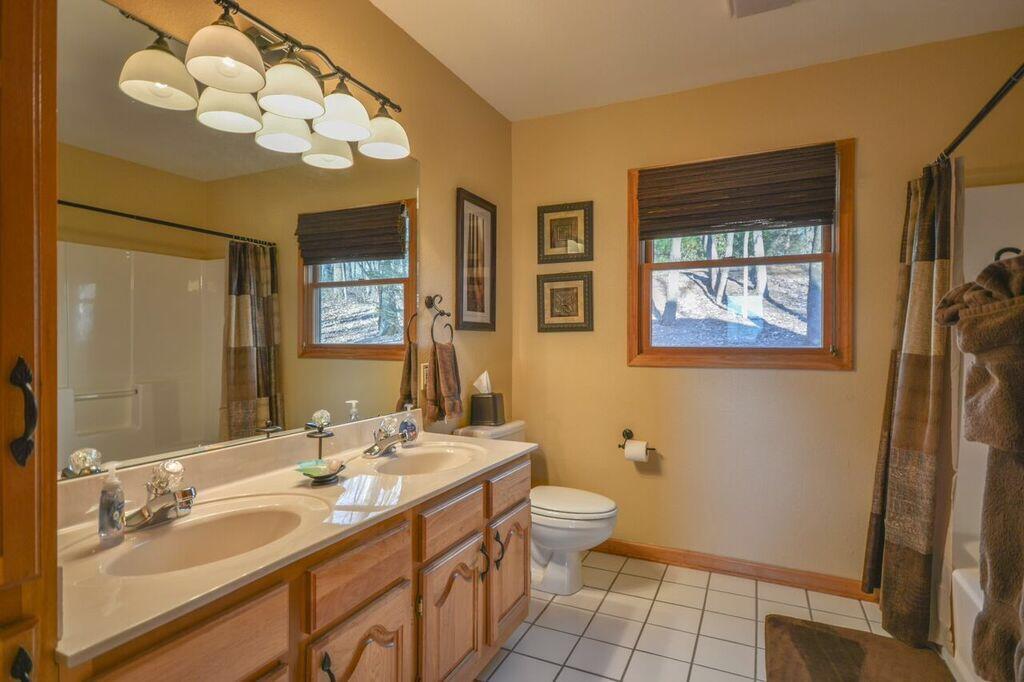 A Mountain Escapade Home - thumb 9