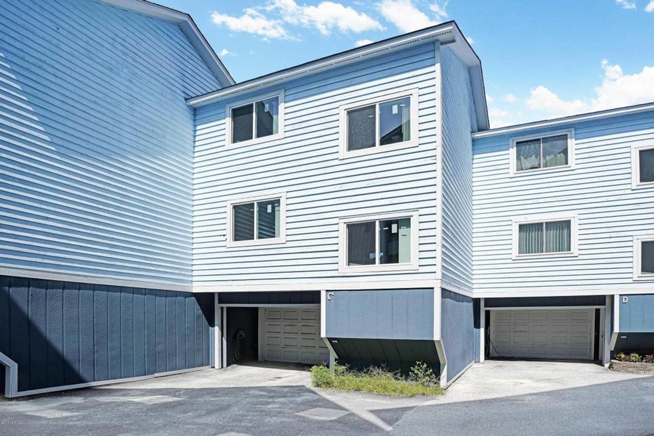 Summertime Vacations Booking NOW! - thumb 1