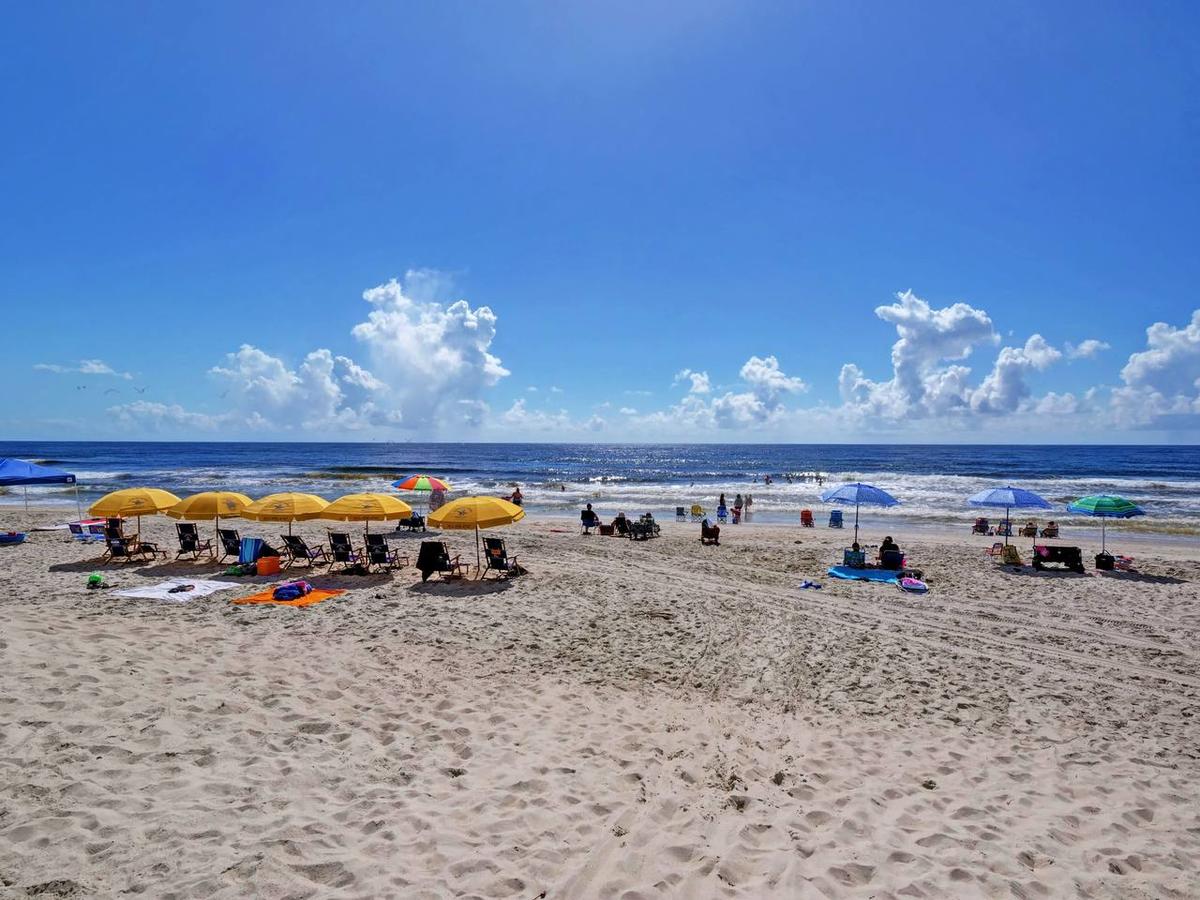 Summertime Vacations Booking NOW! - thumb 3