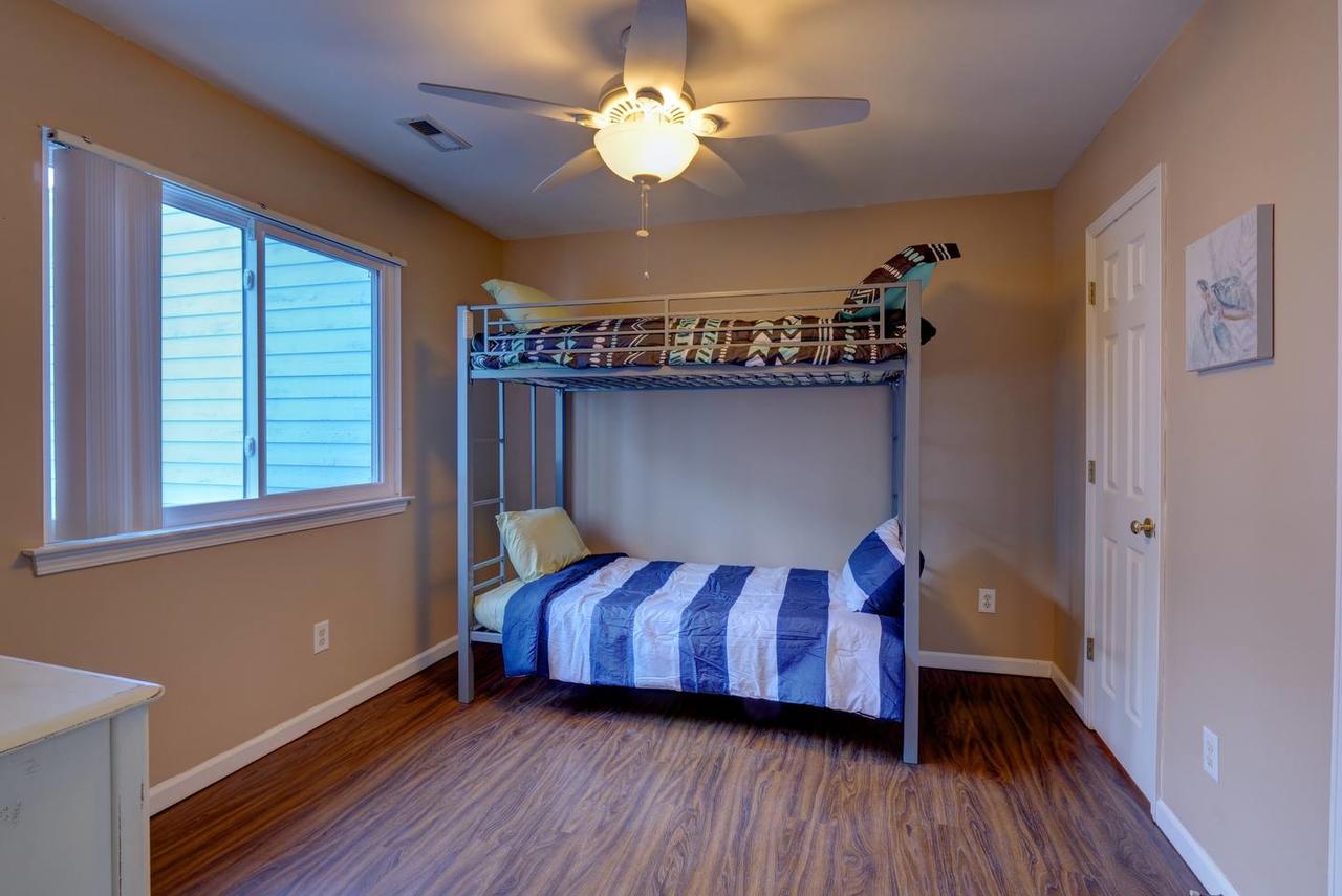 Summertime Vacations Booking NOW! - thumb 17