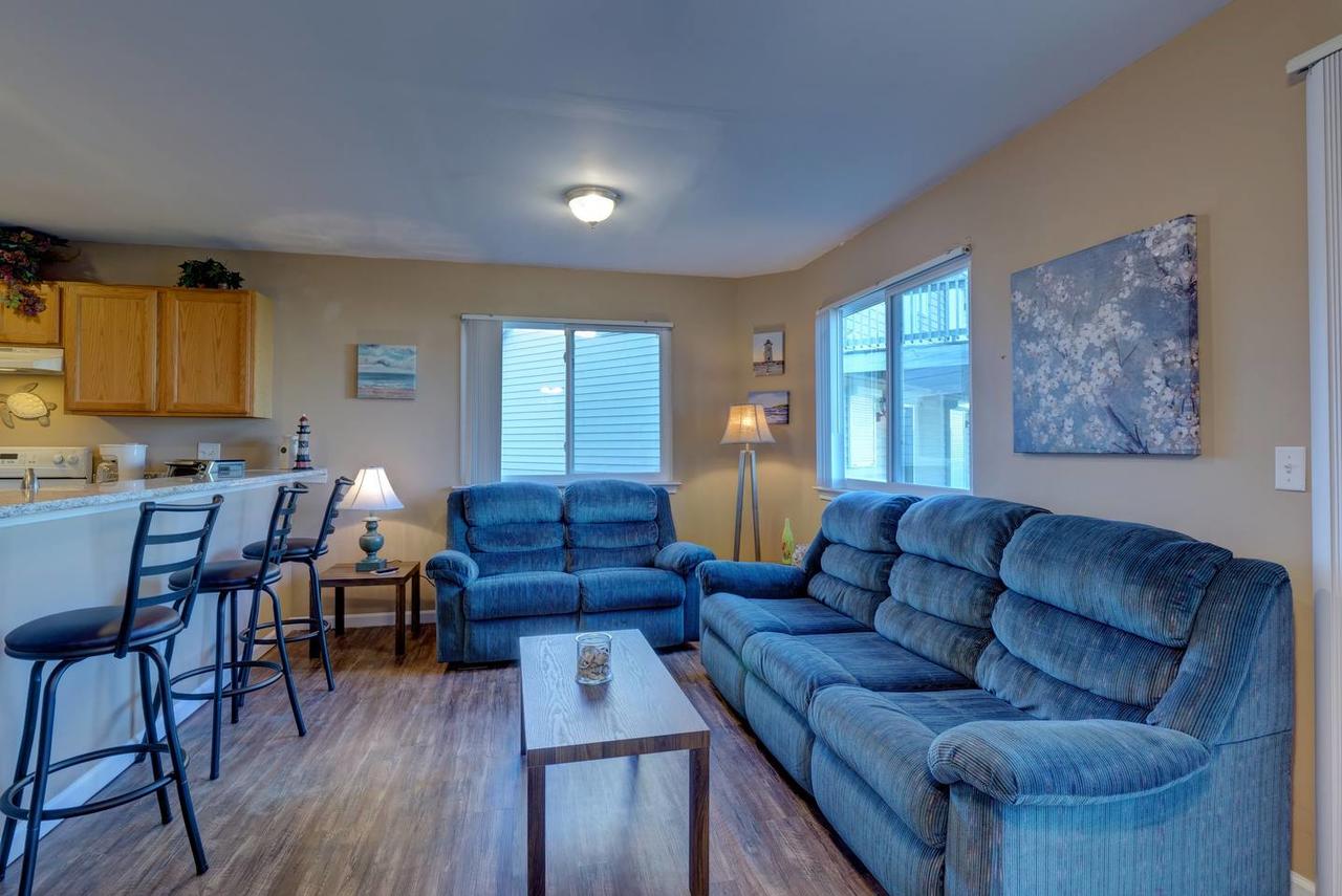 Summertime Vacations Booking NOW! - thumb 19