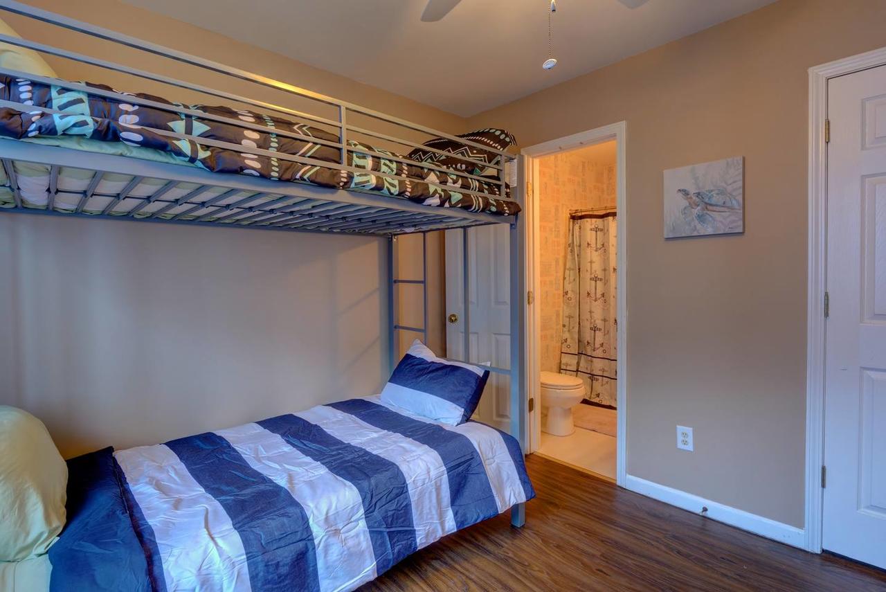 Summertime Vacations Booking NOW! - thumb 2