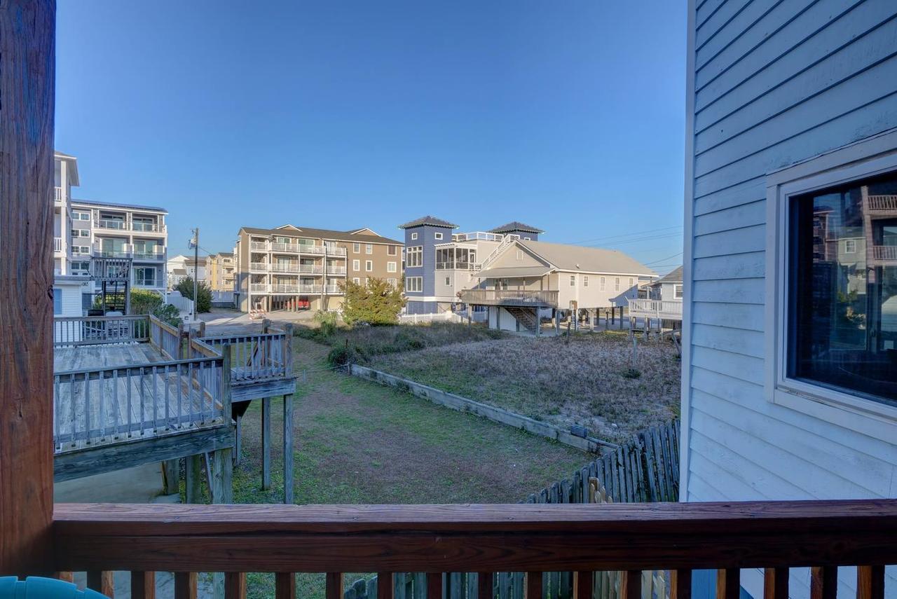 Summertime Vacations Booking NOW! - thumb 7