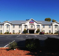 American Inn  Suites - High Point - Accommodation Indiana