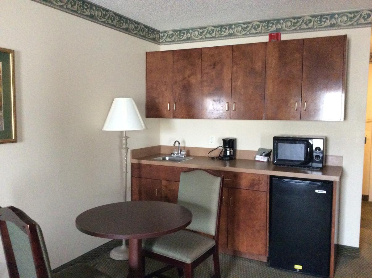 American Inn & Suites - High Point - thumb 18