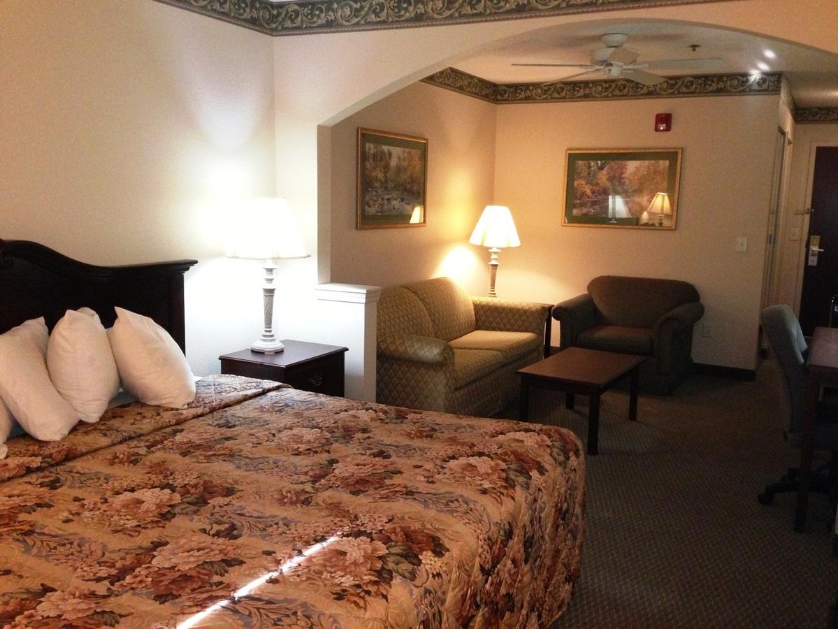 American Inn & Suites - High Point - thumb 25