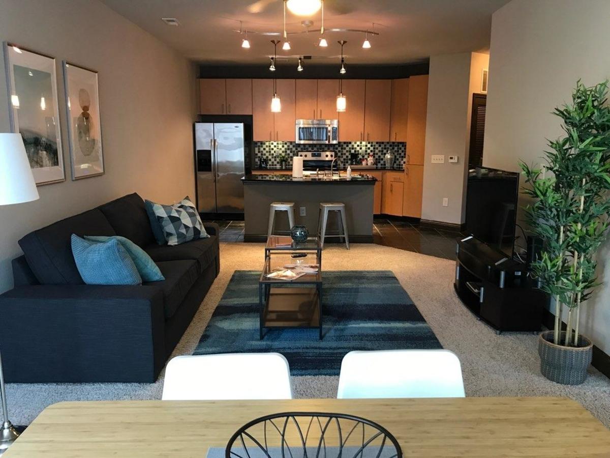 LEAGUE 704 /// SOUTH END II - thumb 3