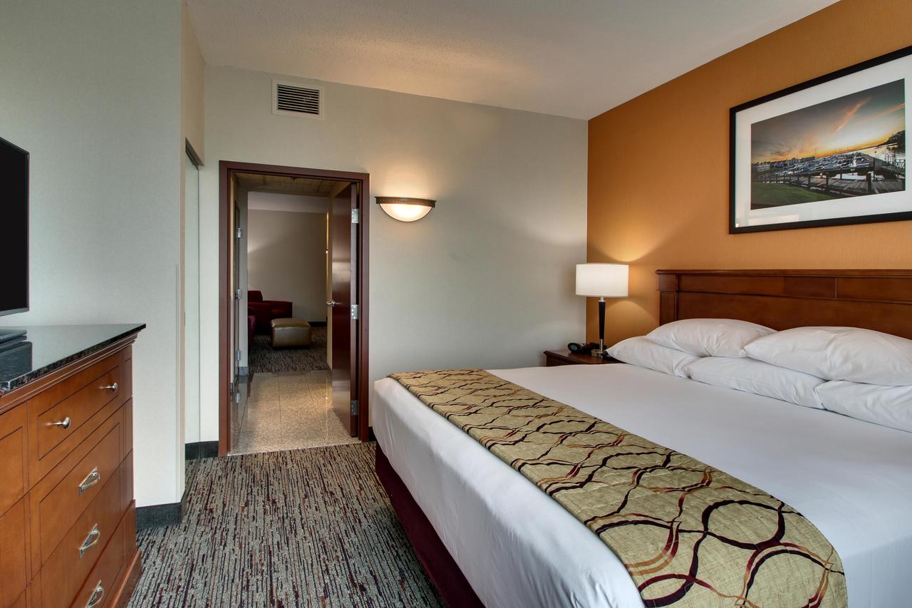 Drury Inn & Suites Charlotte Northlake - thumb 39