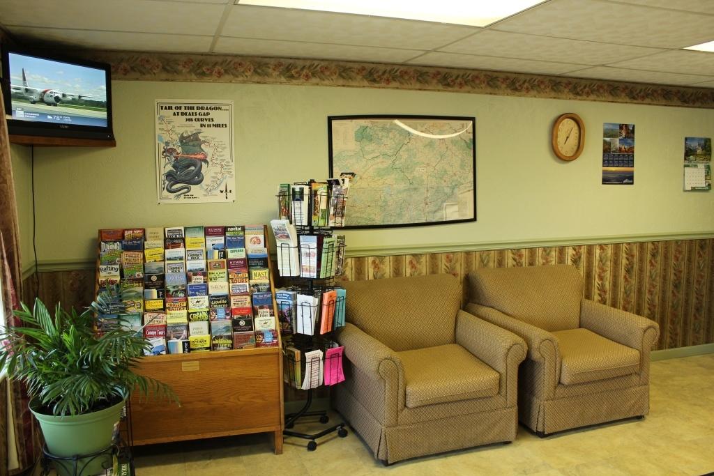 Colonial Inn Franklin - thumb 16