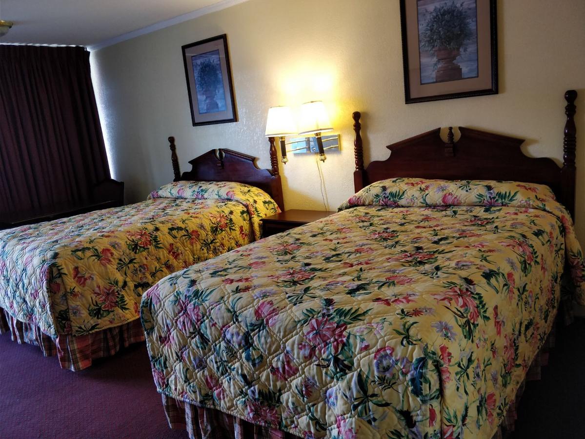 Ross Motel - thumb 3