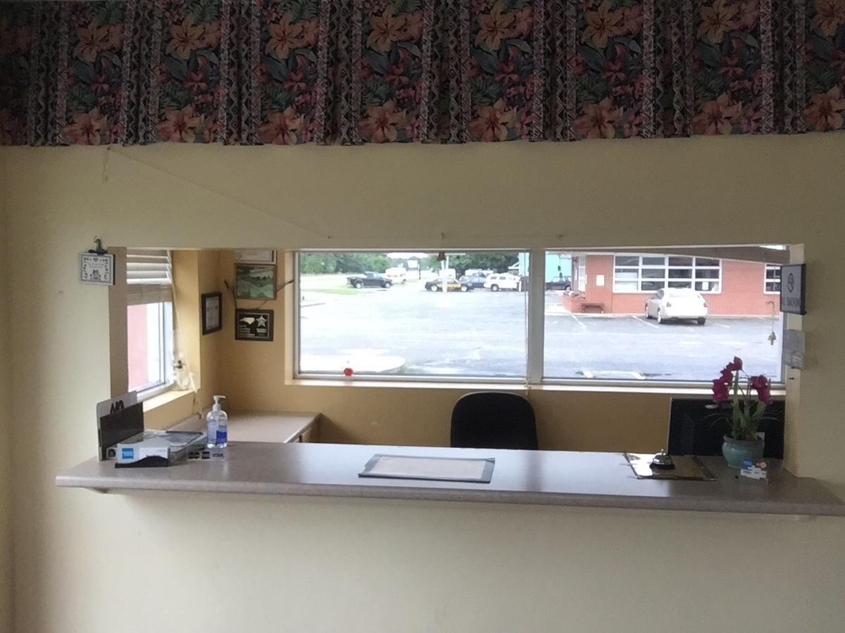 Ross Motel - thumb 41