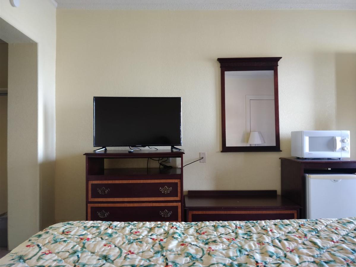 Ross Motel - thumb 17