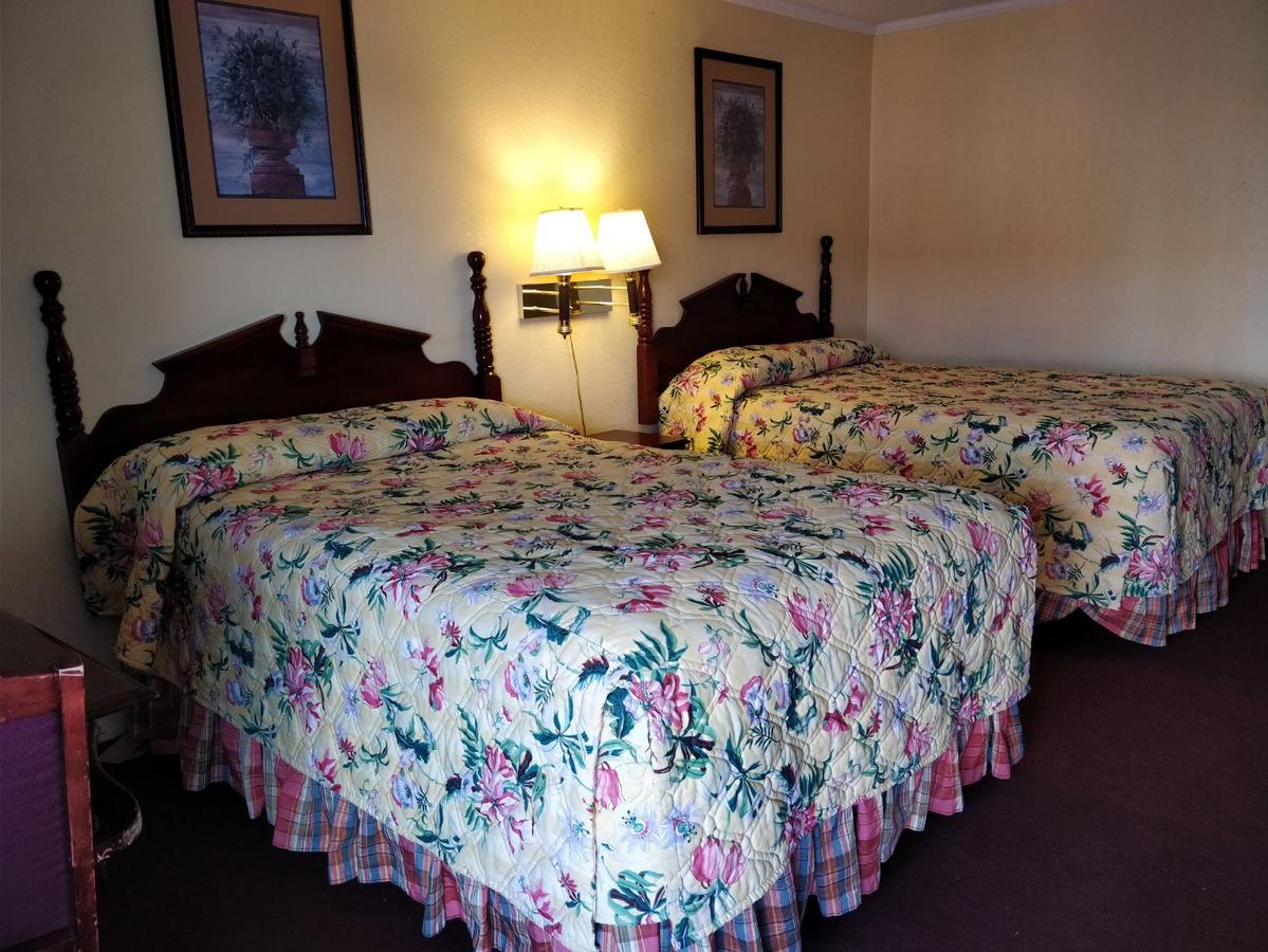 Ross Motel - thumb 4