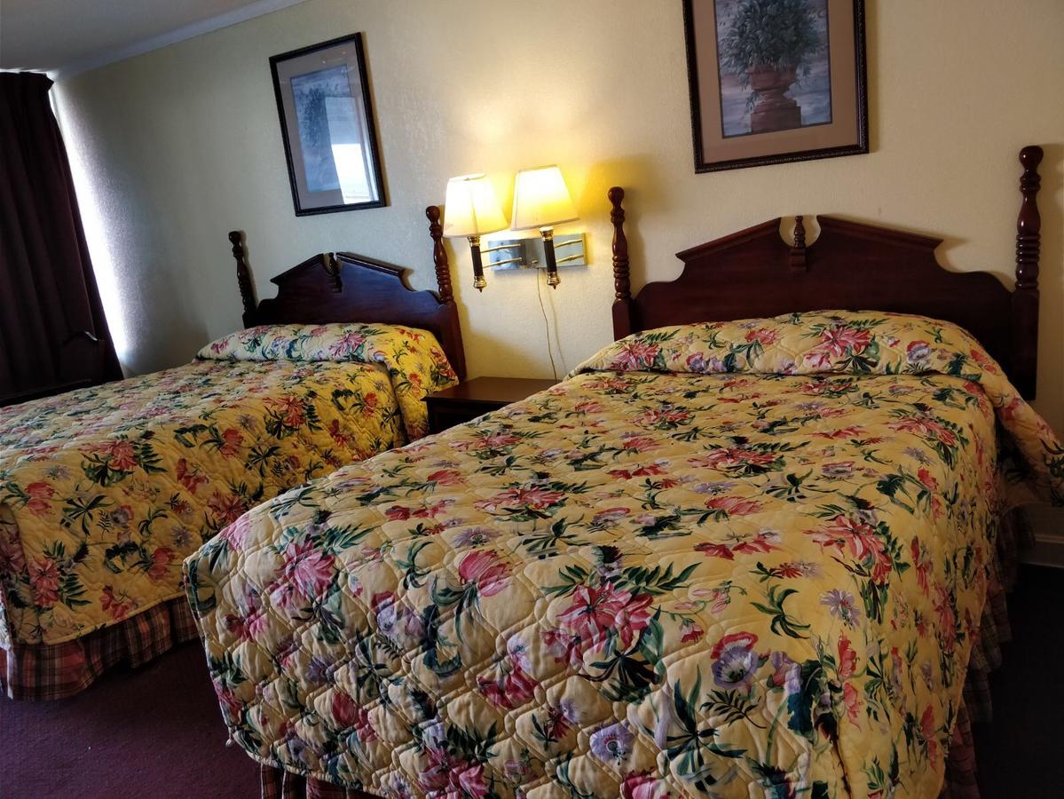 Ross Motel - thumb 5