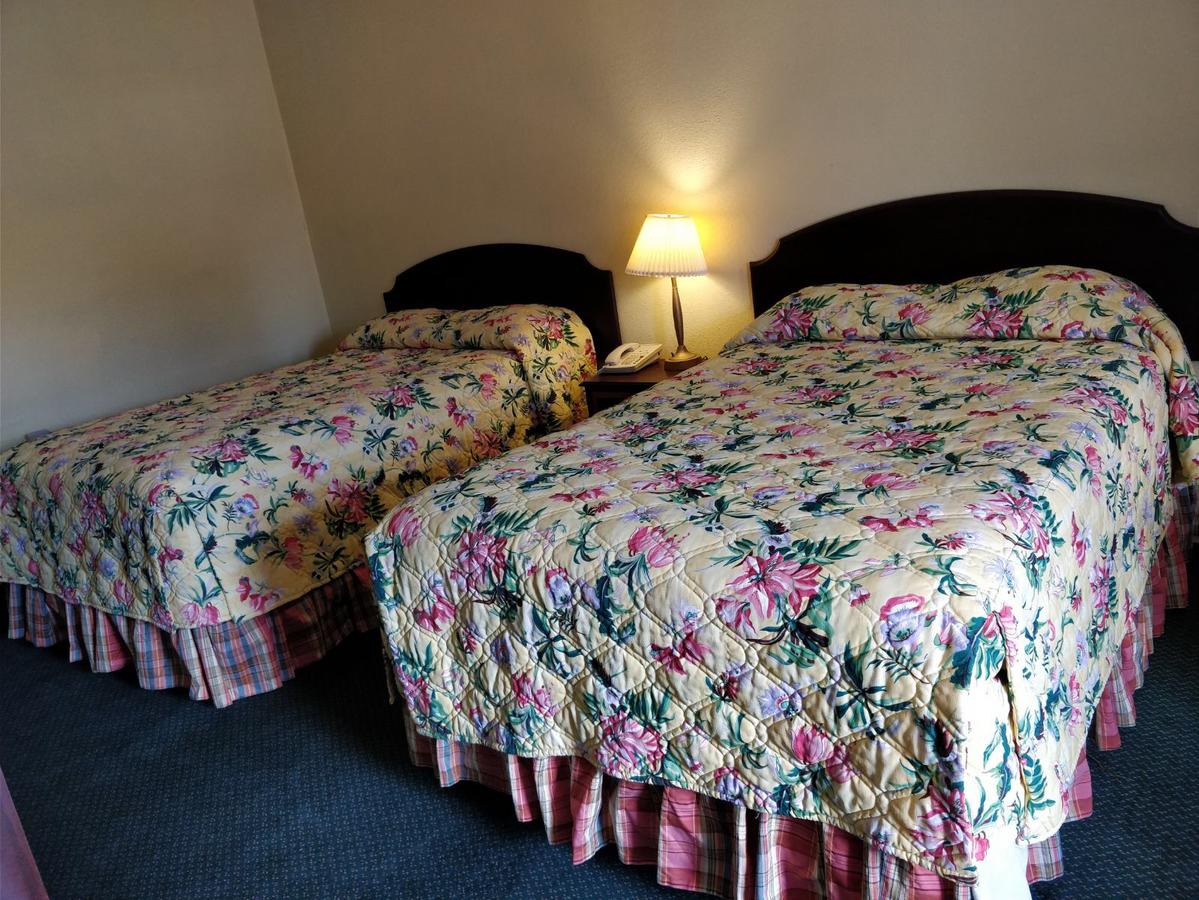 Ross Motel - thumb 1