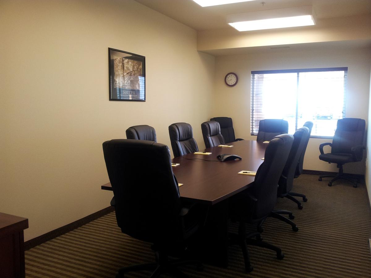 Noble Inn Minot - thumb 15