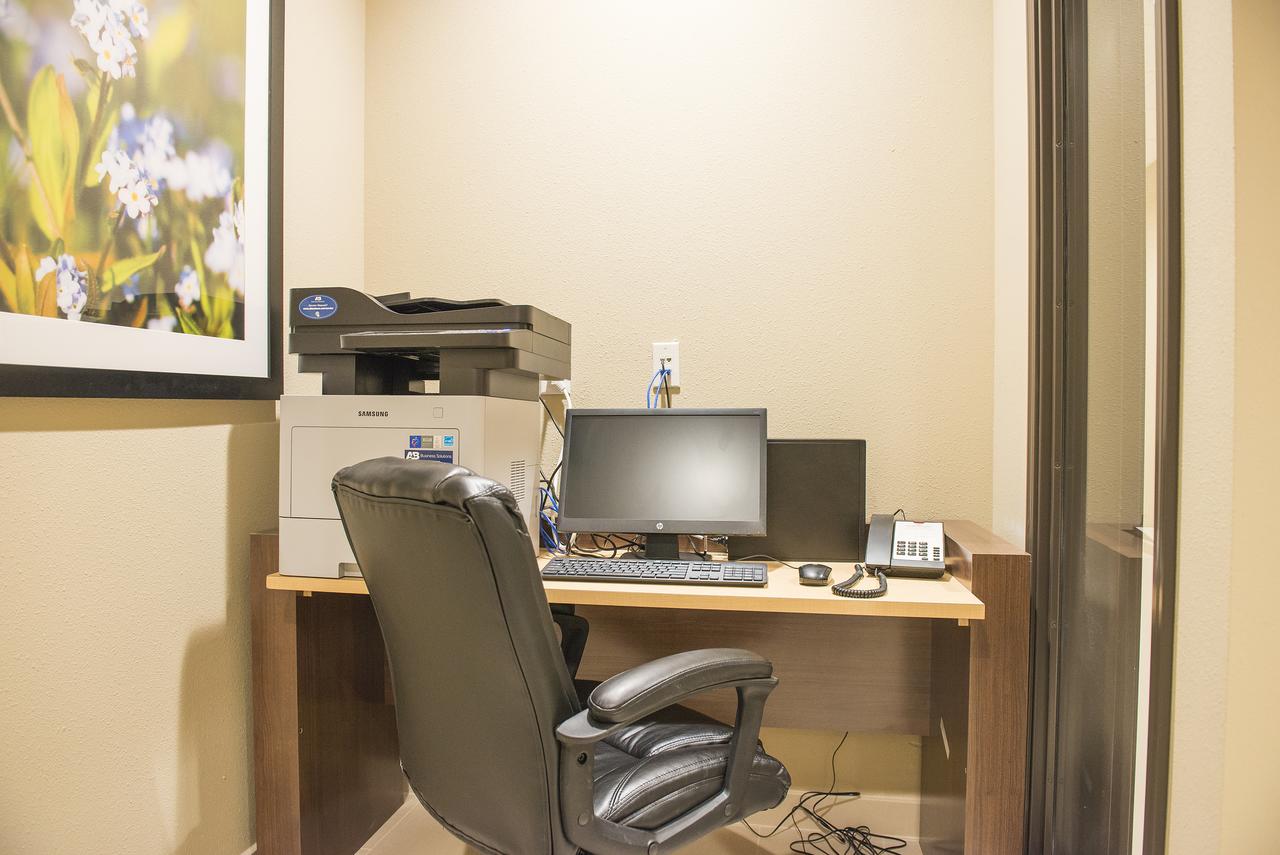 Hawthorn Suites By Wyndham Fargo - thumb 33