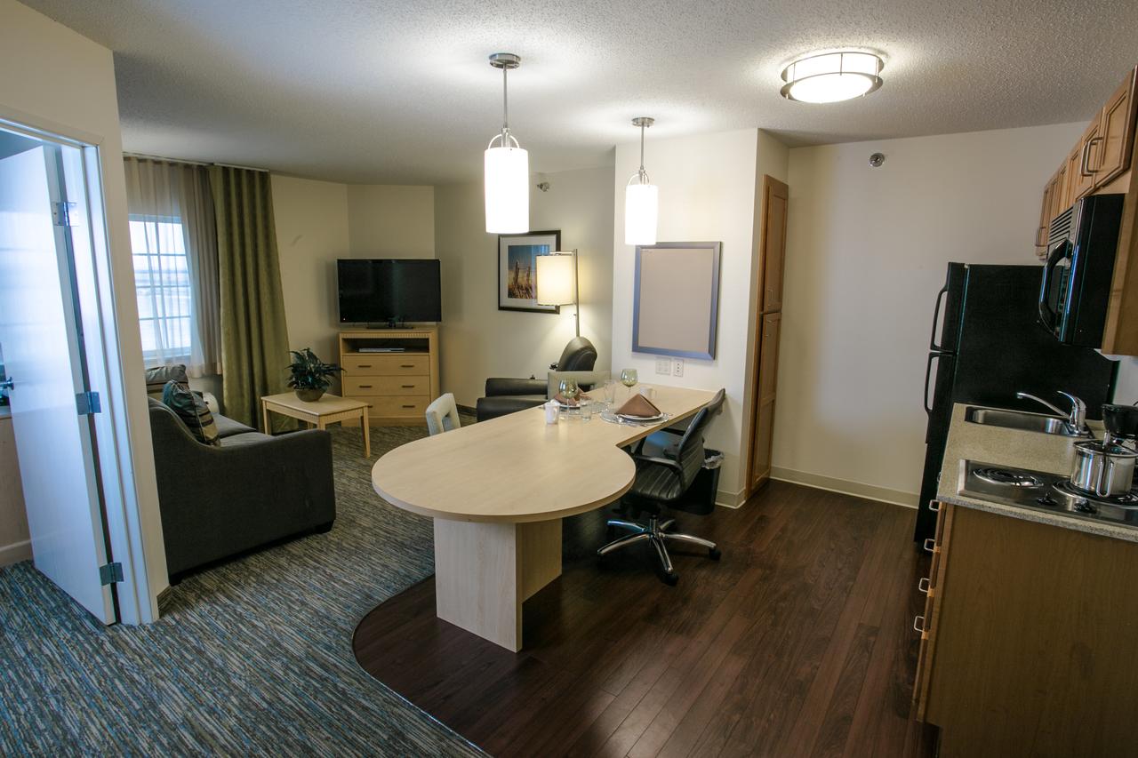 Candlewood Suites Fargo-North Dakota State University - thumb 3
