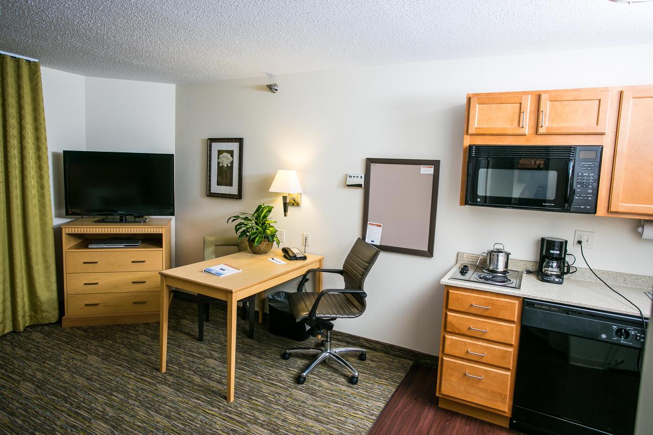 Candlewood Suites Fargo-North Dakota State University - thumb 5