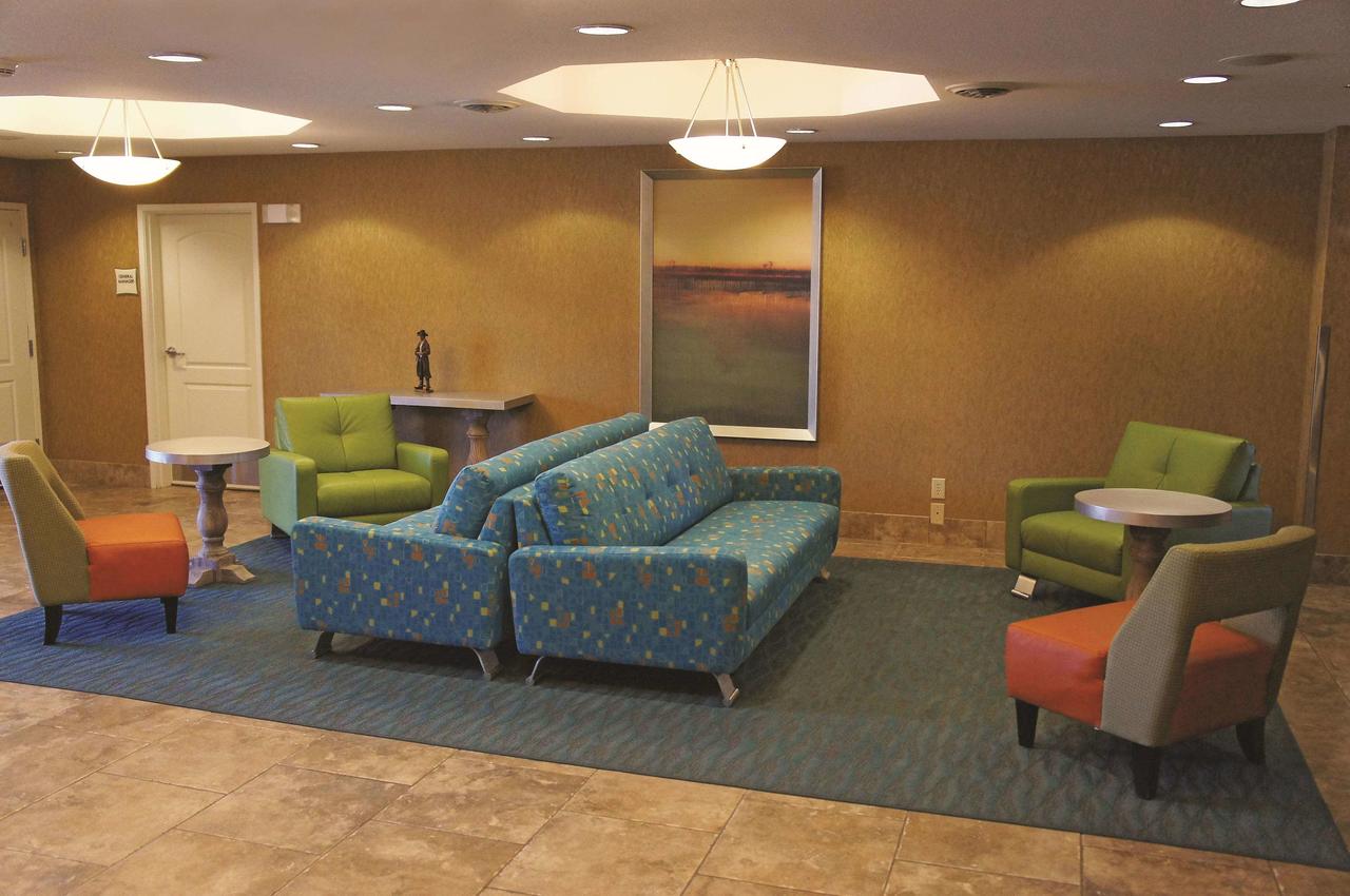 La Quinta By Wyndham Dickinson - thumb 9