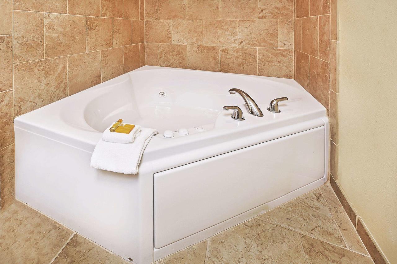 La Quinta By Wyndham Dickinson - thumb 5