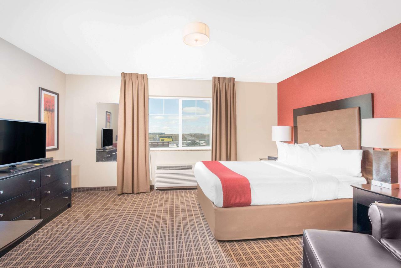 Hawthorn Suites By Wyndham Dickinson - thumb 42