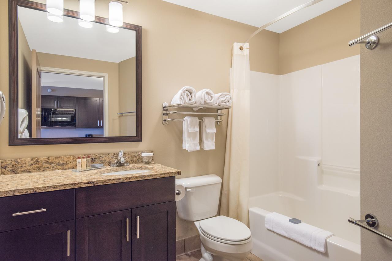 Hawthorn Suites By Wyndham Dickinson - thumb 13