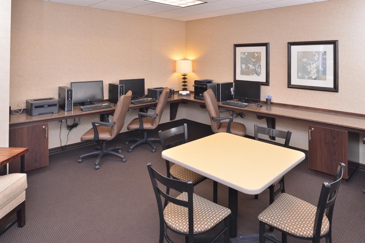 Hawthorn Suites By Wyndham Dickinson - thumb 10