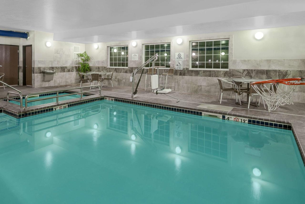 Baymont By Wyndham Minot - thumb 33