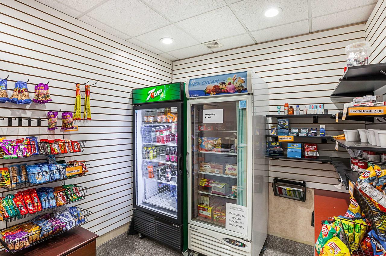 Quality Inn & Suites Cincinnati Downtown - thumb 18