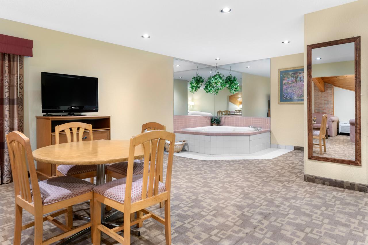 Quality Inn Washington Court House - thumb 19