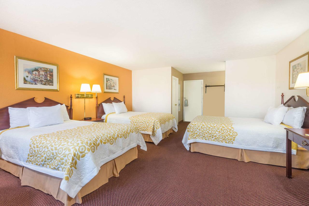 Days Inn By Wyndham Amherst - thumb 11