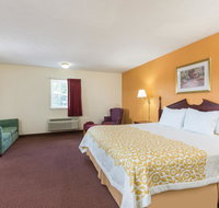 Days Inn by Wyndham Amherst - Accommodation Indiana