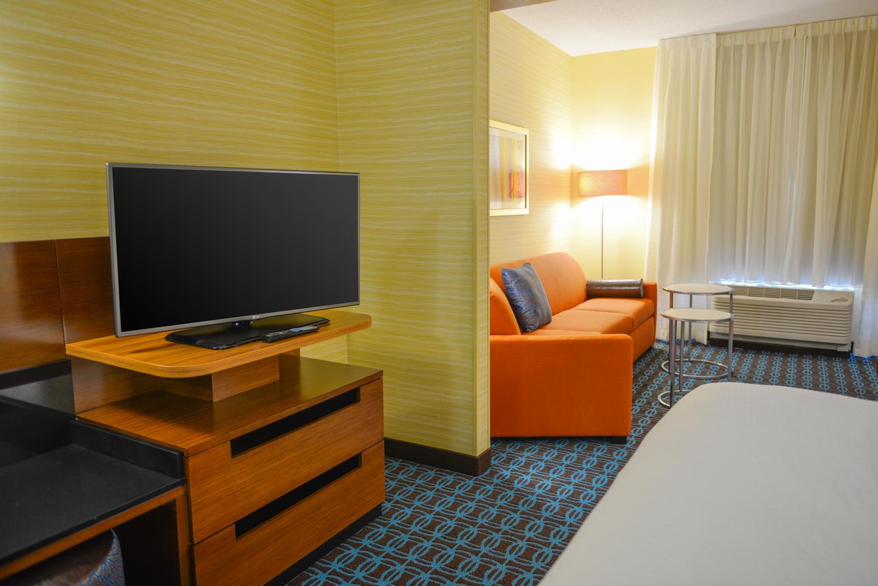 Fairfield Inn & Suites By Marriott Canton South - thumb 1