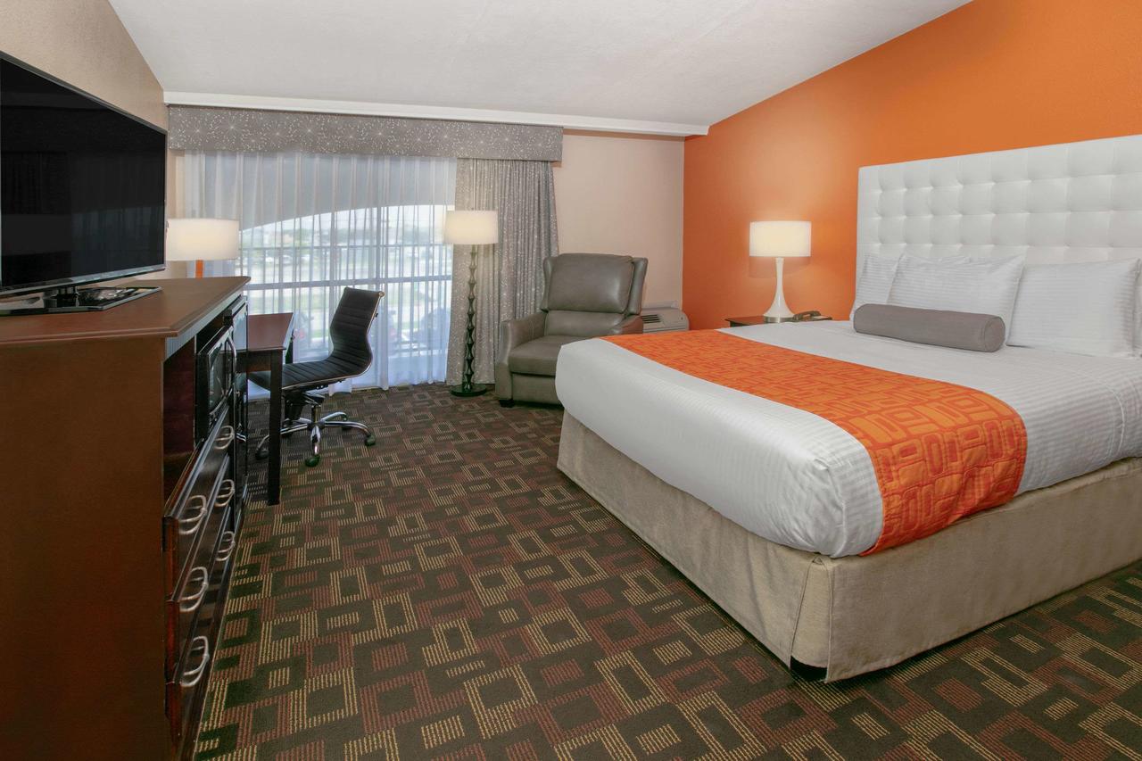 Howard Johnson By Wyndham Oklahoma City - thumb 1