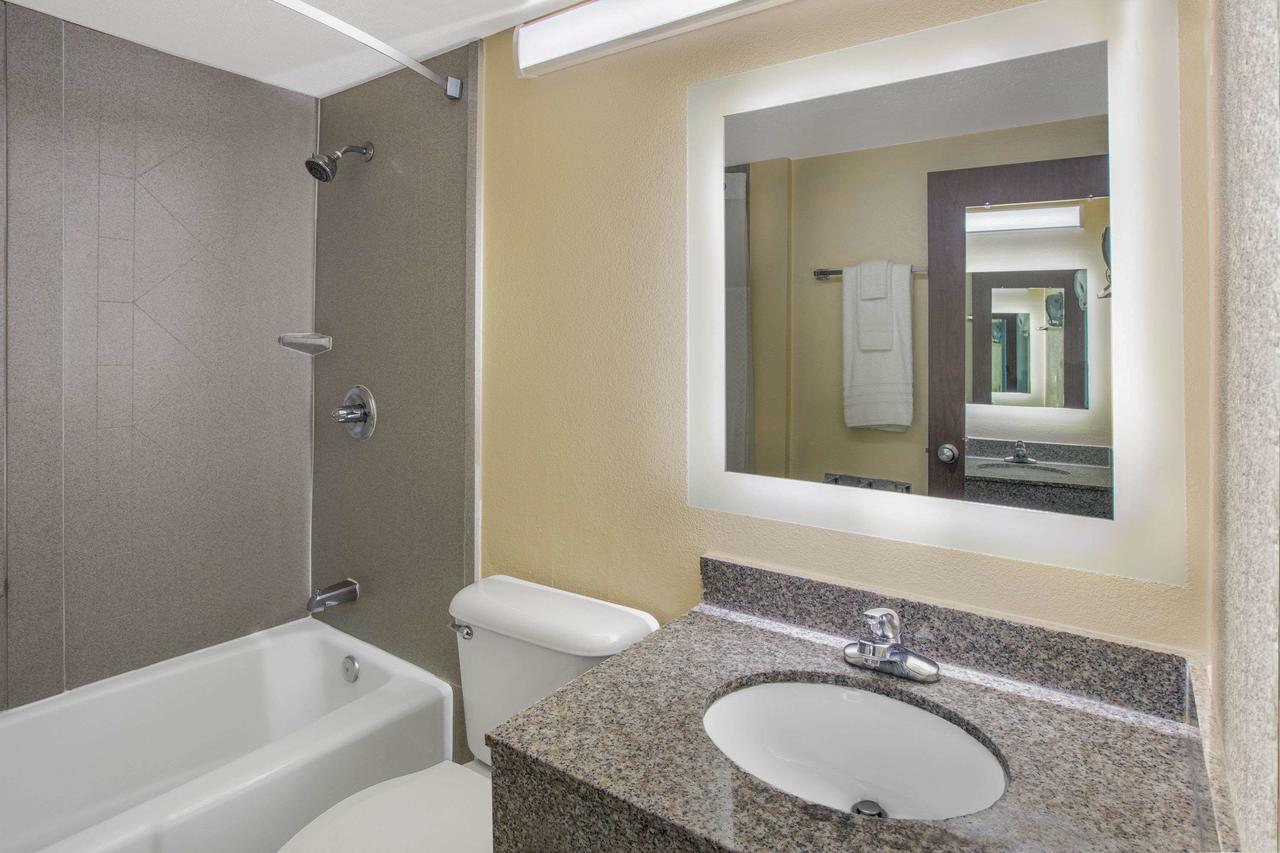 Howard Johnson By Wyndham Oklahoma City - thumb 39